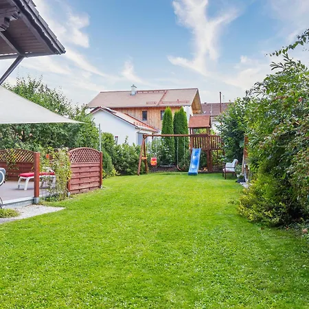 Moderne Mit Fasssauna Und Kamin Im Laendl. Allgaeu Appartement *