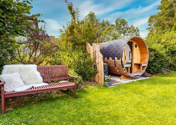 Moderne Mit Fasssauna Und Kamin Im Laendl. Allgaeu