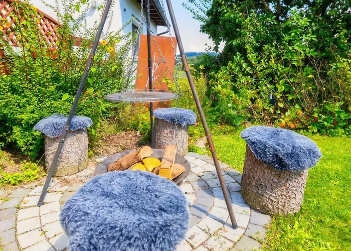 Moderne Mit Fasssauna Und Kamin Im Laendl. Allgaeu Eggenthal